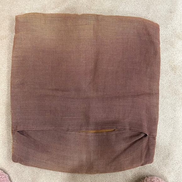 D Barnett signed leather art Buffalo and Rhino pillow cases - Picture 7 of 16